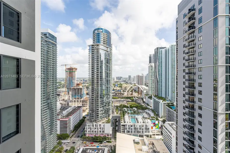 Condo located in Miami, FL showcasing its design and architecture (Image 21).