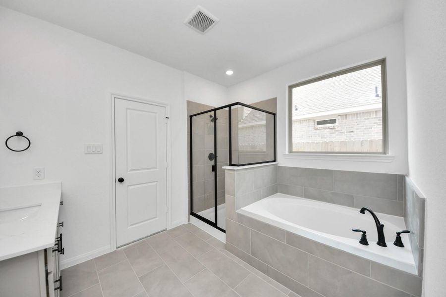 Furnished interior view inside a new home in , Katy (Image 1).