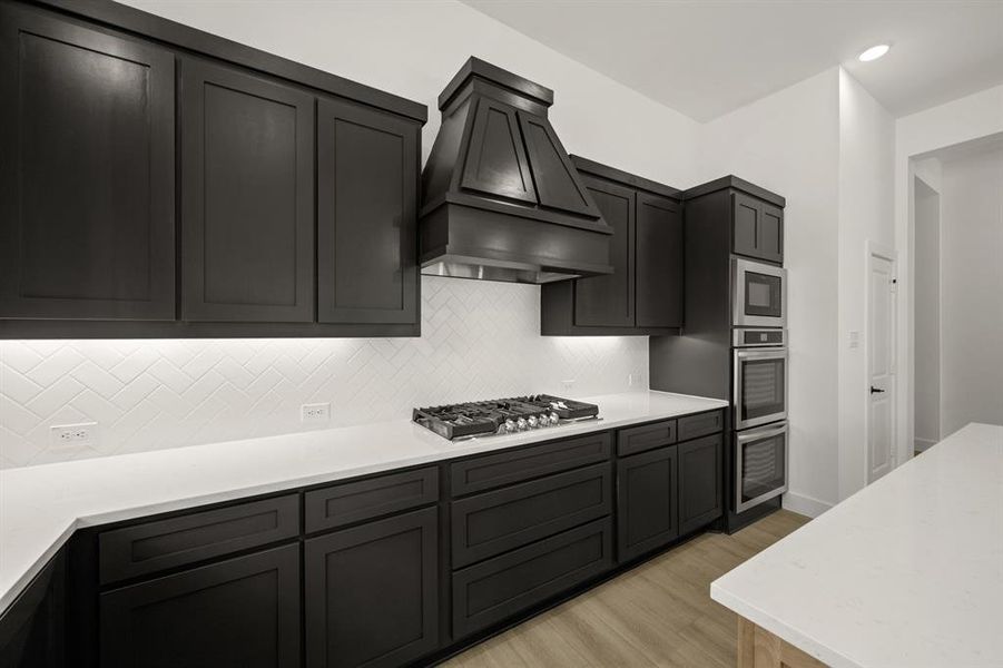 317 Willie- Kitchen-3