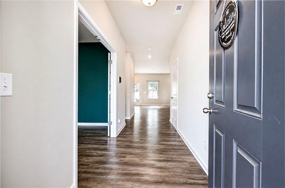 Spacious, unfurnished interior of a new home in , Cartersville (Image 19).