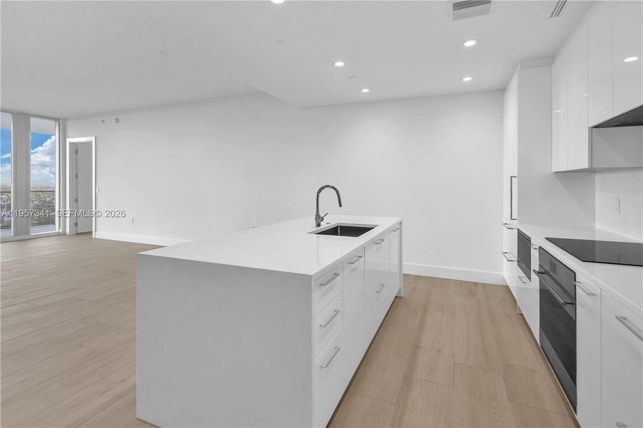 Furnished interior view inside a new home in , Fort Lauderdale (Image 4). Furnished interior view inside a new home in , Fort Lauderdale (Image 4).