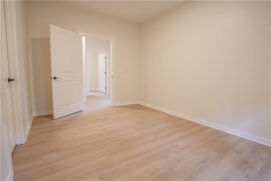 Spacious, unfurnished interior of a new home in , Carrollton (Image 8).