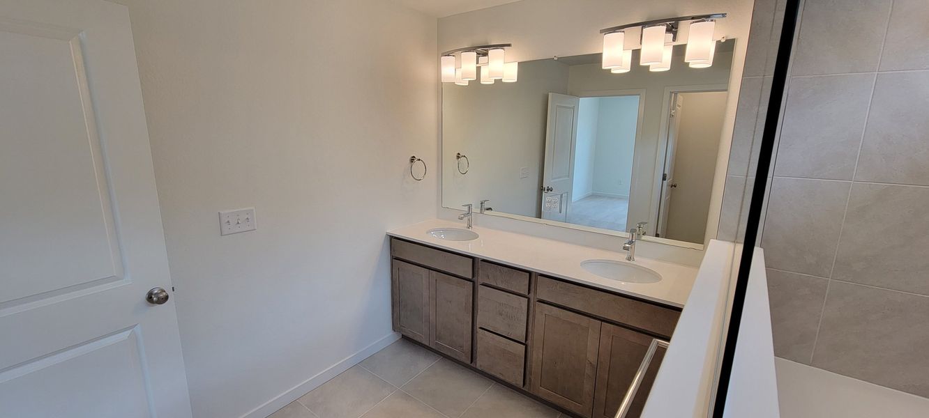 Owner's Bath Owner's Bath