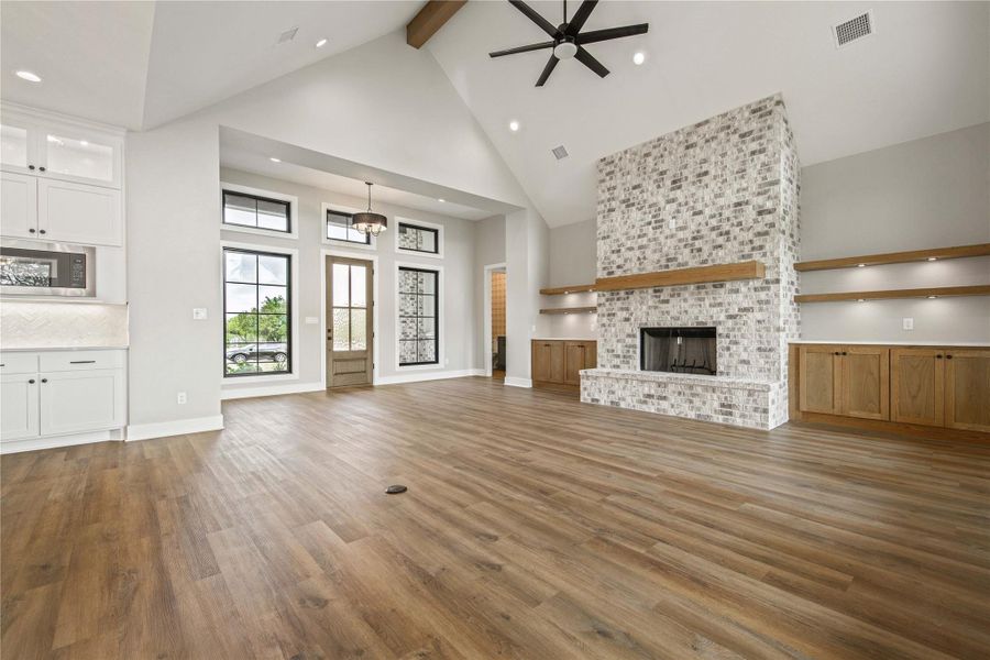 Spacious, unfurnished interior of a new home in , College Station (Image 32).