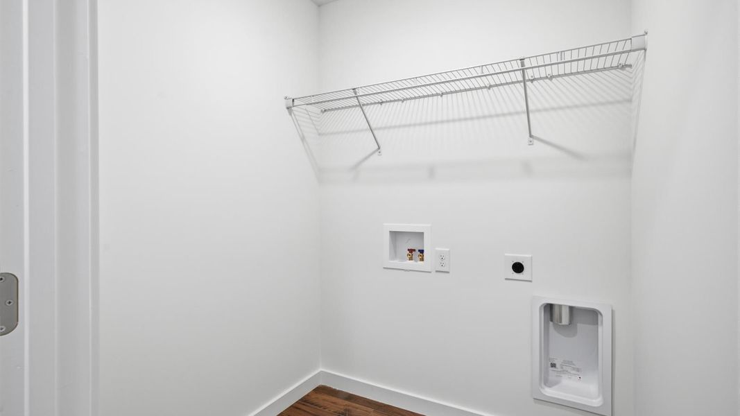 Spacious, unfurnished interior of a new home in Emory Creek, Harriman (Image 26).