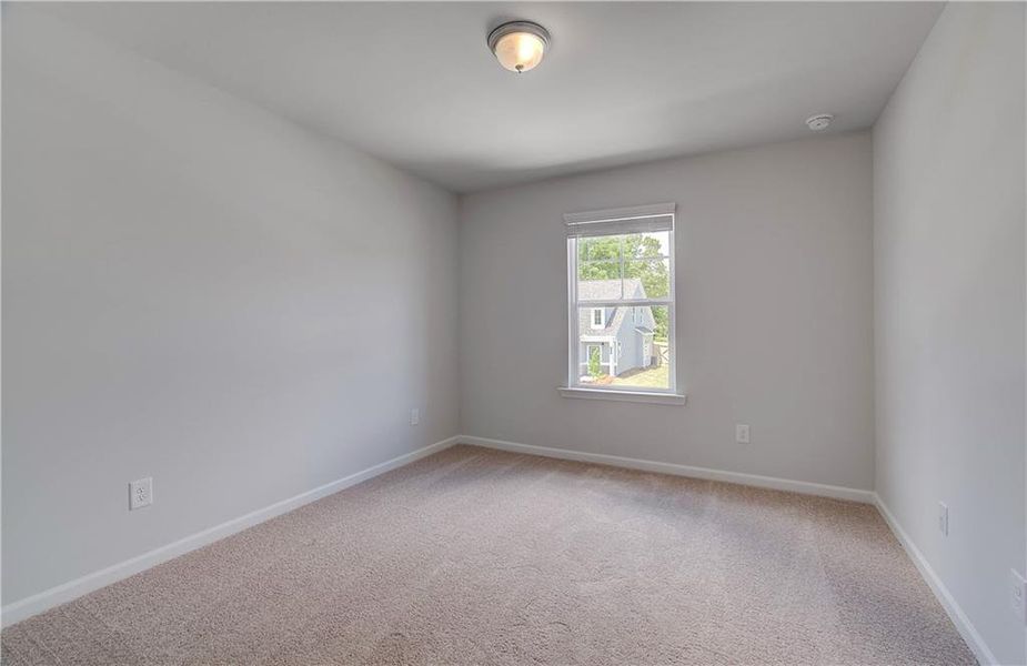 Spacious, unfurnished interior of a new home in Enclave at Evergreen, Fairburn (Image 17).