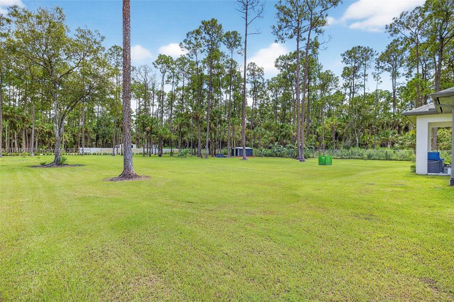 Natural landscape and outdoor views near in Naples (Image 15). Natural landscape and outdoor views near in Naples (Image 15).