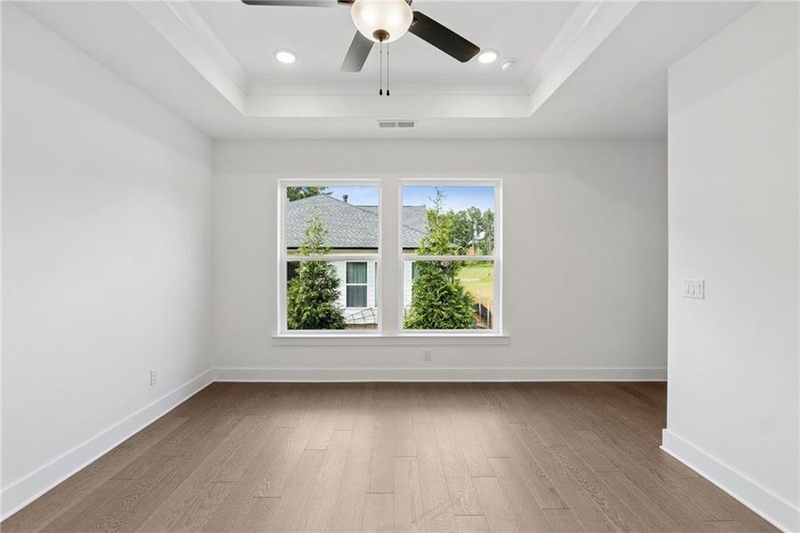 Spacious, unfurnished interior of a new home in Maple Grove at Towne Lake, Woodstock (Image 16). Spacious, unfurnished interior of a new home in Maple Grove at Towne Lake, Woodstock (Image 16).