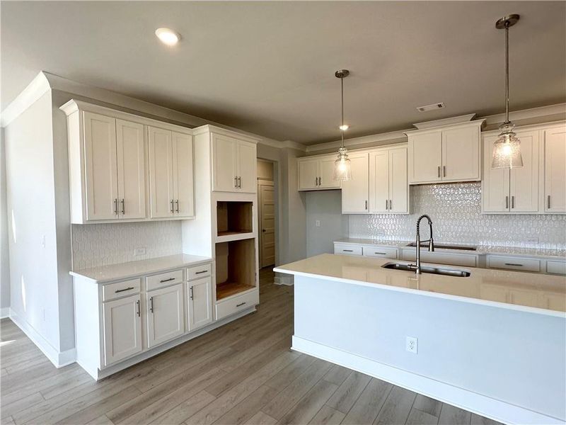 Furnished interior view inside a new home in Summerlin, Winder (Image 7).