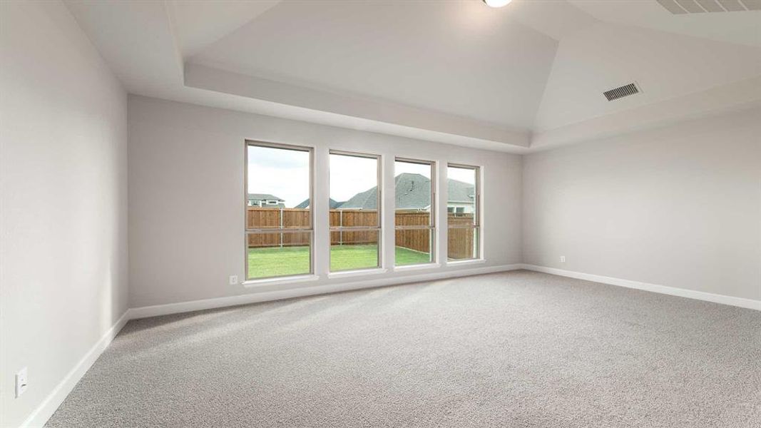 Spacious, unfurnished interior of a new home in Terraces 72', Rockwall (Image 25).