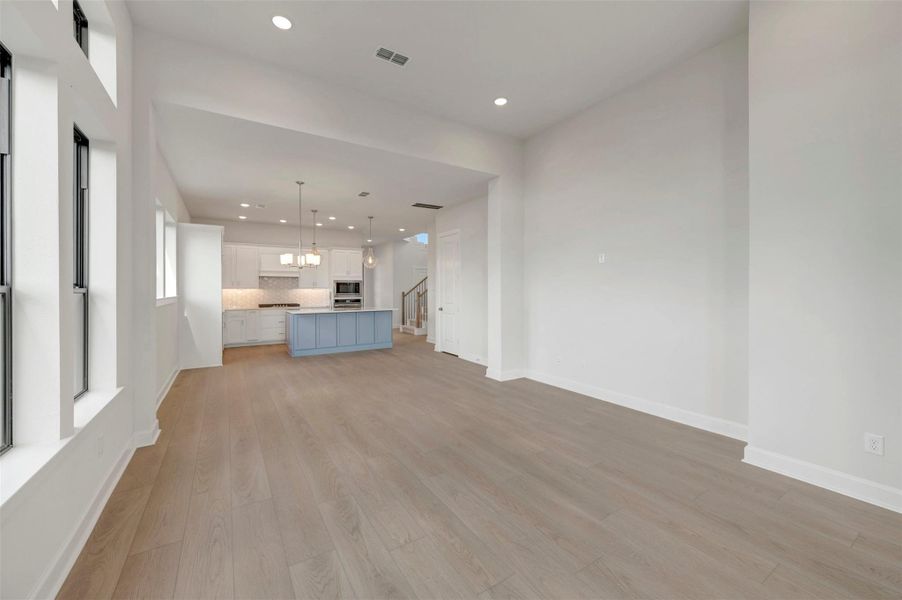 Spacious, unfurnished interior of a new home in Sienna - Landmark Row Collection, Missouri City (Image 21). Spacious, unfurnished interior of a new home in Sienna - Landmark Row Collection, Missouri City (Image 21).