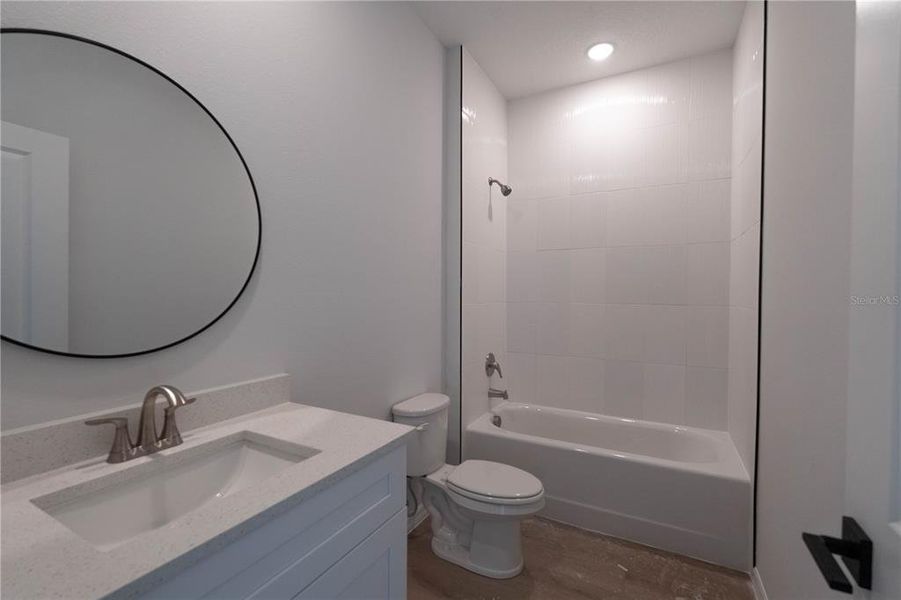 Furnished interior view inside a new home in , Tavares (Image 27).