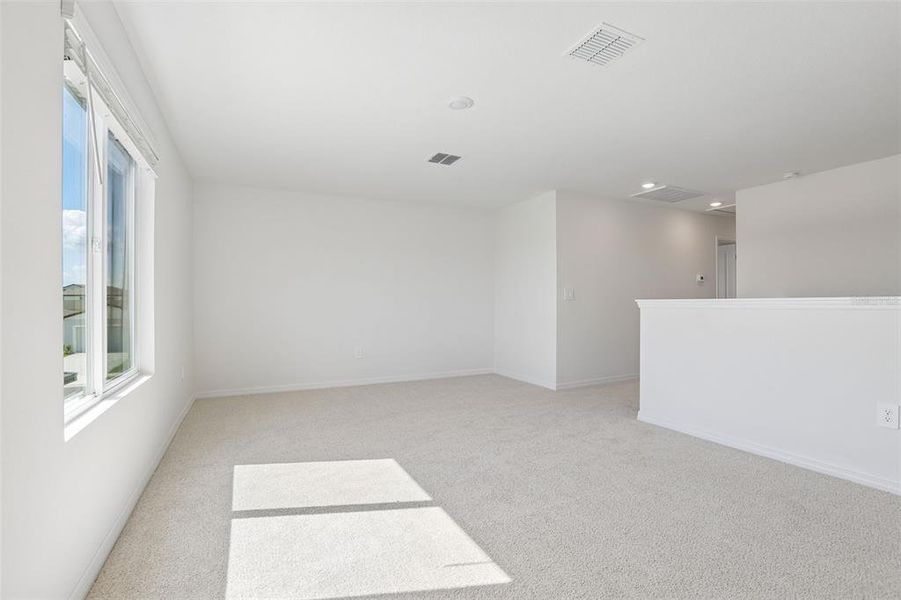 Spacious, unfurnished interior of a new home in Benton Hills - Classic Series, Brooksville (Image 38).