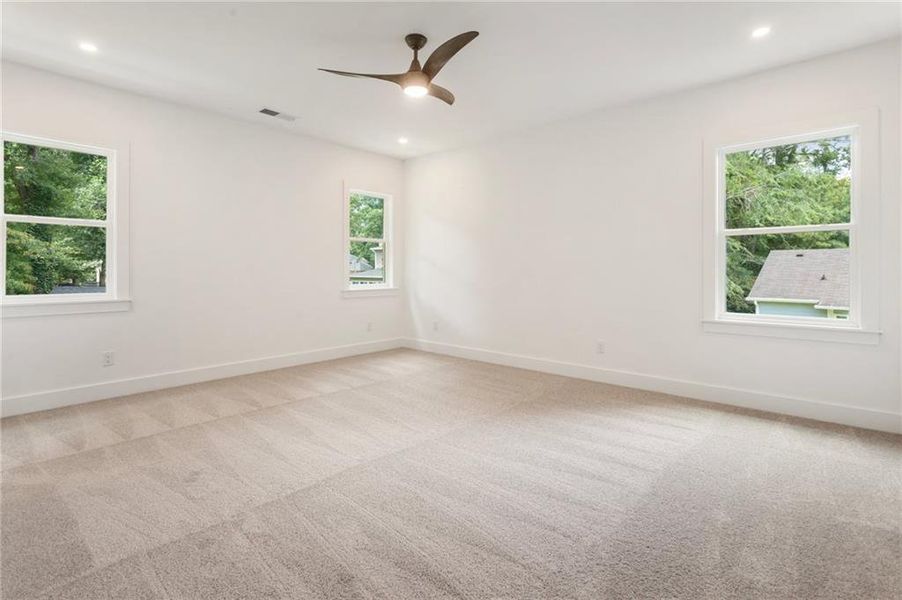 Spacious, unfurnished interior of a new home in , Snellville (Image 74). Spacious, unfurnished interior of a new home in , Snellville (Image 74).