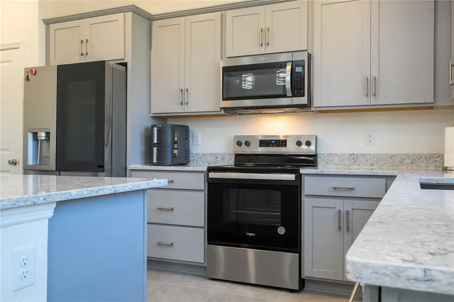 Furnished interior view inside a new home in , Clermont (Image 47). Furnished interior view inside a new home in , Clermont (Image 47).