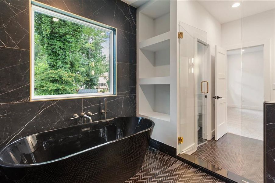 Image 73 of a home in .