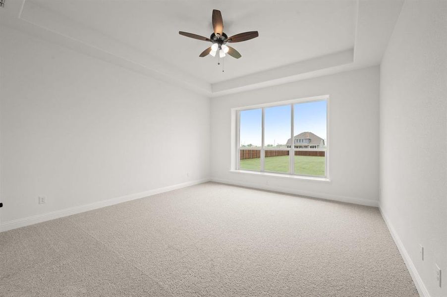 Spacious, unfurnished interior of a new home in Coyote Crossing, Godley (Image 17).