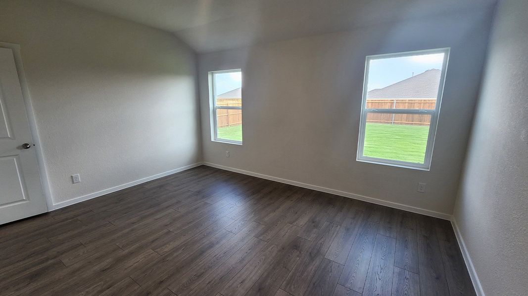 Spacious, unfurnished interior of a new home in Waverly Estates, Josephine (Image 12).