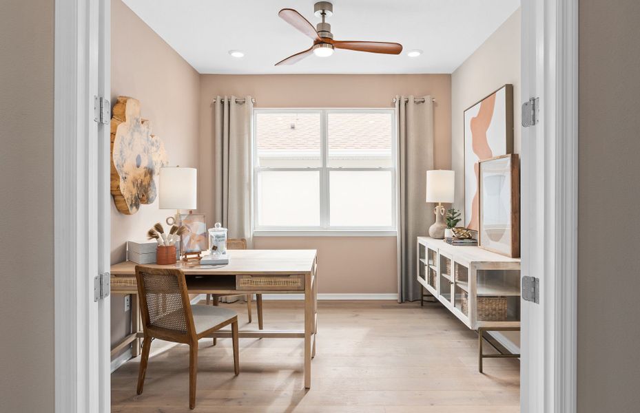 Representative furnished interior of a home built from the Prestige by Del Webb in Del Webb Lakehaven, Clermont (Image 9). Representative furnished interior of a home built from the Prestige by Del Webb in Del Webb Lakehaven, Clermont (Image 9).