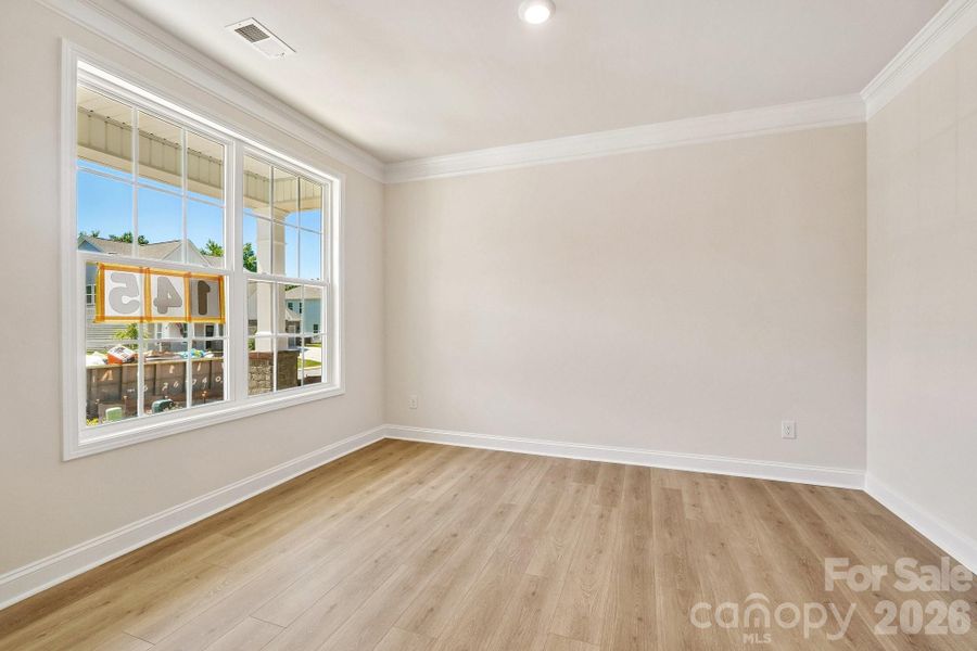 Spacious, unfurnished interior of a new home in Sylvan Creek, Denver (Image 42).
