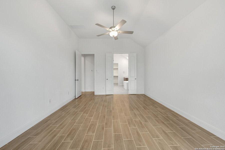 Spacious, unfurnished interior of a new home in Everly Estates, San Antonio (Image 14). Spacious, unfurnished interior of a new home in Everly Estates, San Antonio (Image 14).