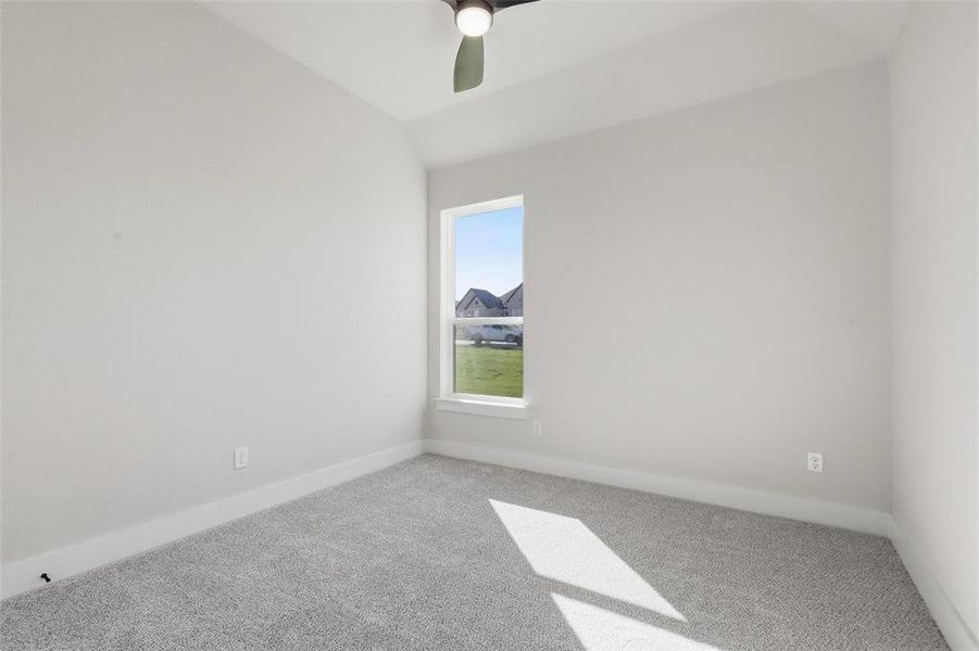 Spacious, unfurnished interior of a new home in Aledo Heights - Aledo ISD, Aledo (Image 27).
