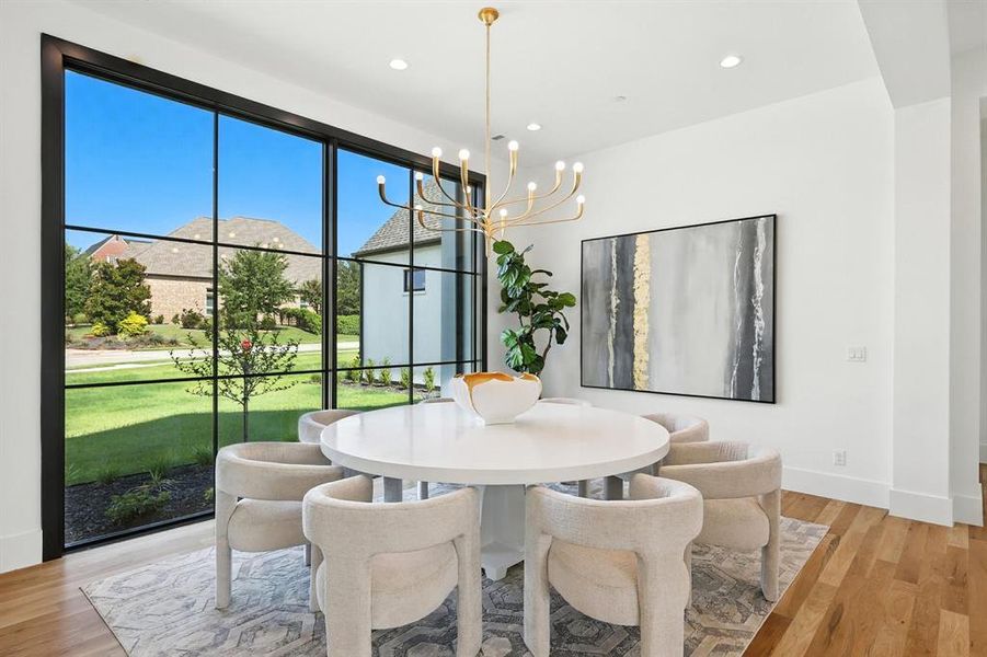 Furnished interior view inside a new home in , Colleyville (Image 7).