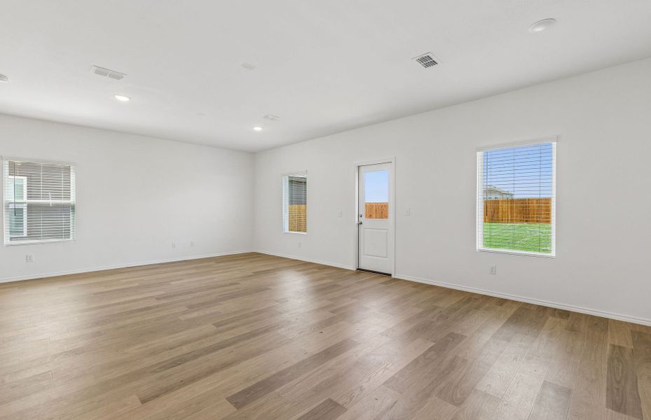 Representative unfurnished interior of a home built from the Comal by Centex in Cottonwood Creek, Howe (Image 23).