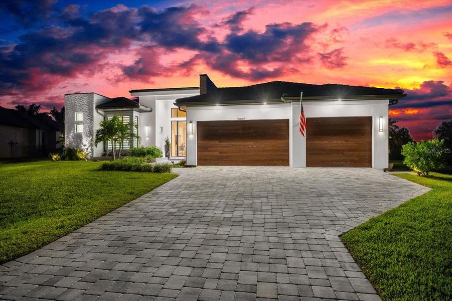 Image 87 of a home in .