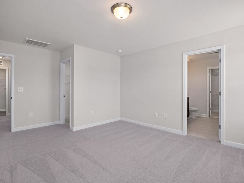 Spacious, unfurnished interior of a new home in Retreat at North Main, Lillington (Image 16).