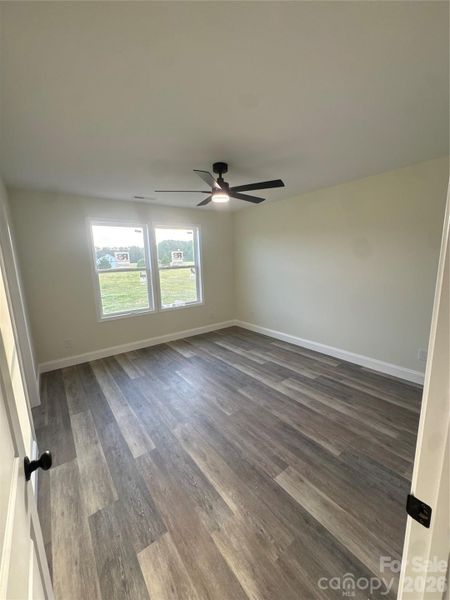 Spacious, unfurnished interior of a new home in , Grimesland (Image 8).