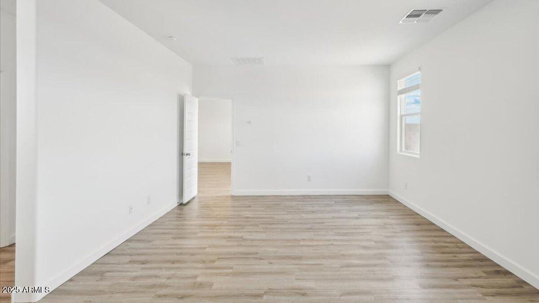 Kingston great room (5) Kingston great room (5)