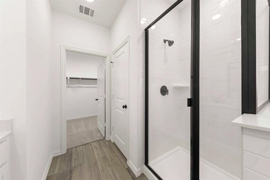 Spacious, unfurnished interior of a new home in Monticello Park, Princeton (Image 28).