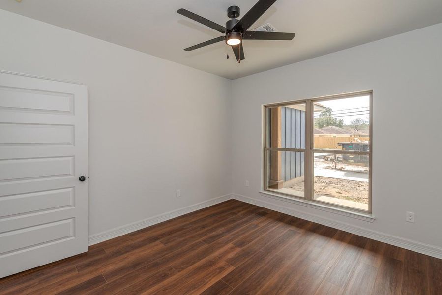 Spacious, unfurnished interior of a new home in , Beaumont (Image 39).
