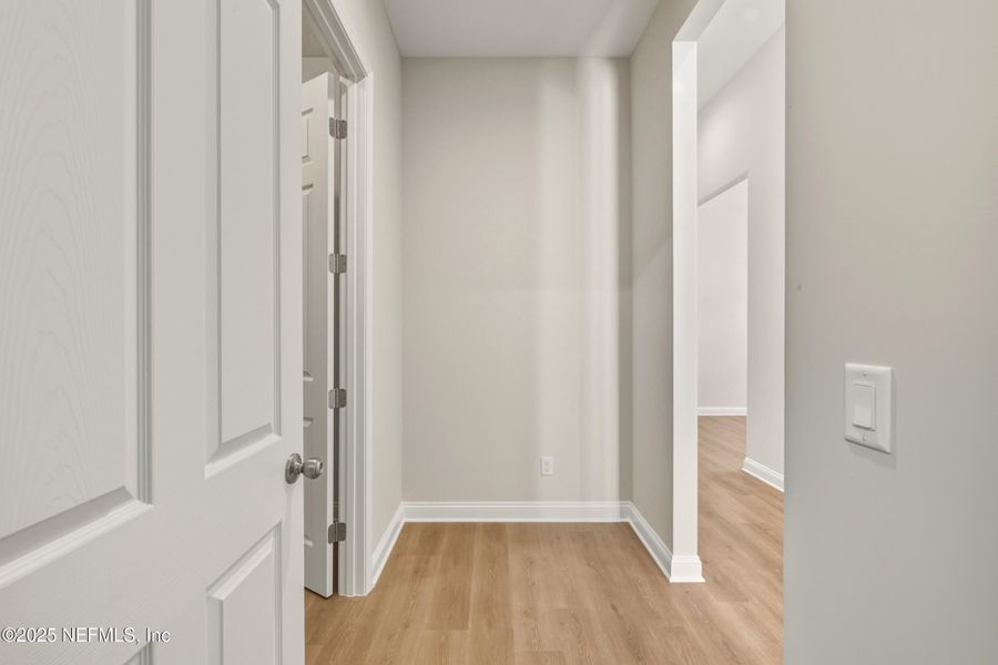 Spacious, unfurnished interior of a new home in Silver Landing at SilverLeaf, St. Augustine (Image 24).