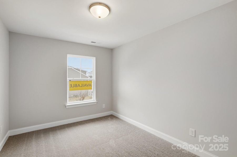 Spacious, unfurnished interior of a new home in Harrisburg Village, Harrisburg (Image 19).