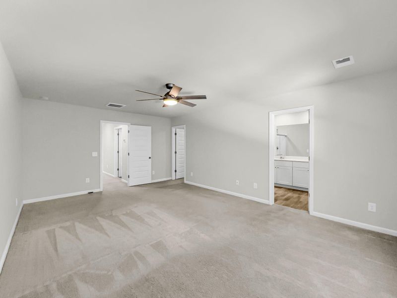 Spacious, unfurnished interior of a new home in Willow Bend Townhomes, North Charleston (Image 21). Spacious, unfurnished interior of a new home in Willow Bend Townhomes, North Charleston (Image 21).