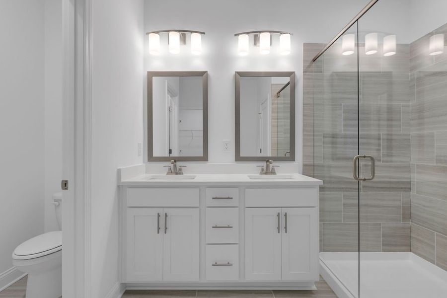 Representative furnished interior of a home built from the Canton by UnionMain Homes in Three Rivers, Rome (Image 8).