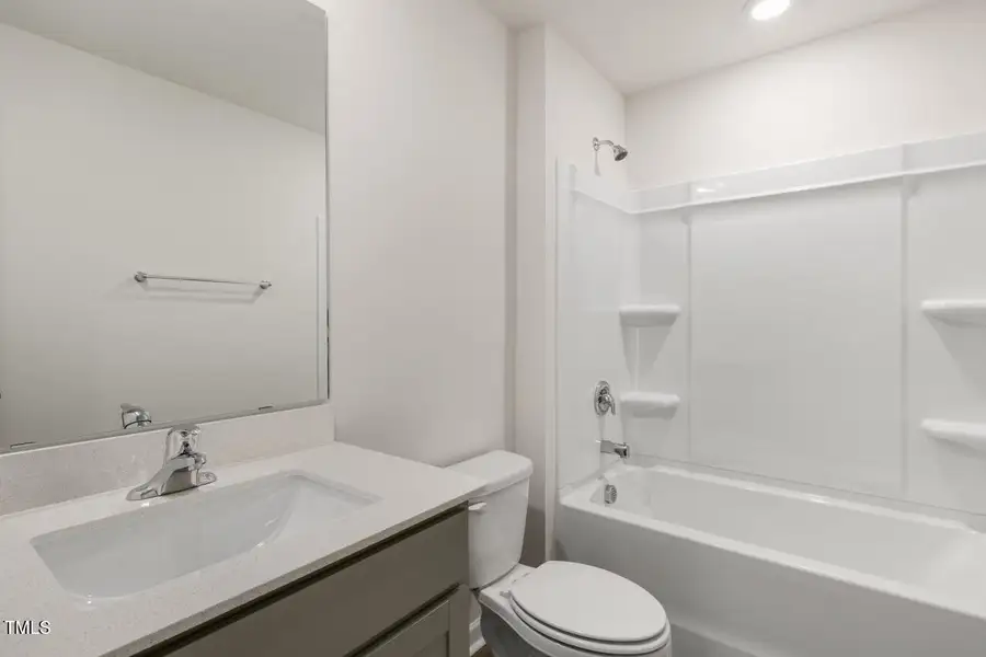 lot-20-freeport-135-bay-laurel-drive-san