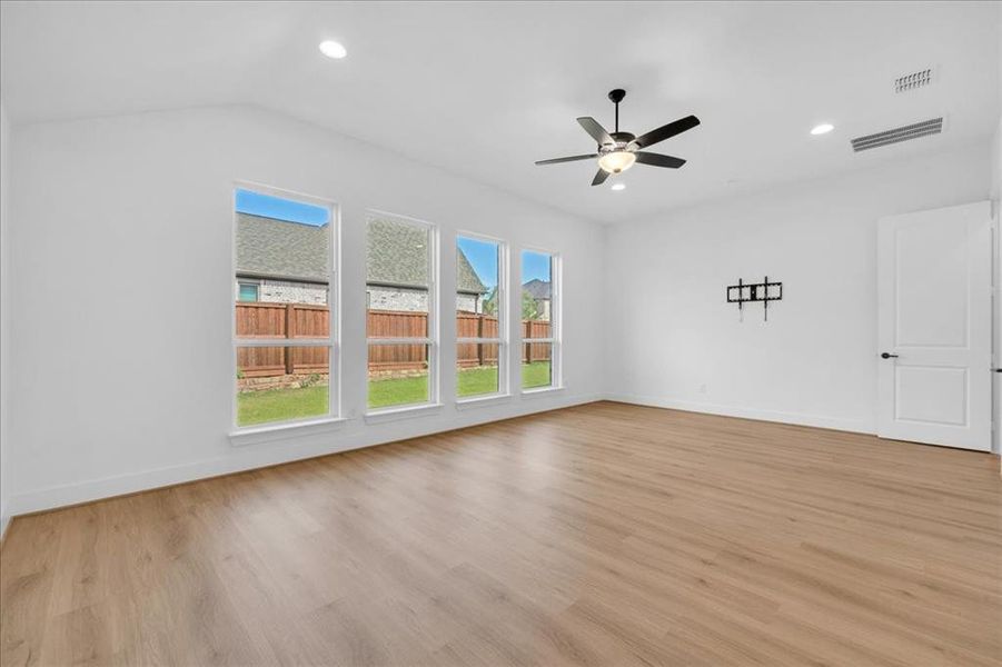 Spacious, unfurnished interior of a new home in , Fort Worth (Image 21).