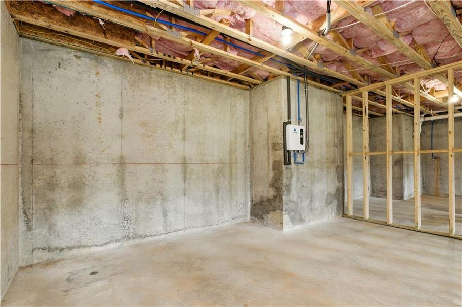 Spacious, unfurnished interior of a new home in , Demorest (Image 43).