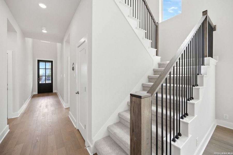 Spacious, unfurnished interior of a new home in Homestead, Schertz (Image 22).
