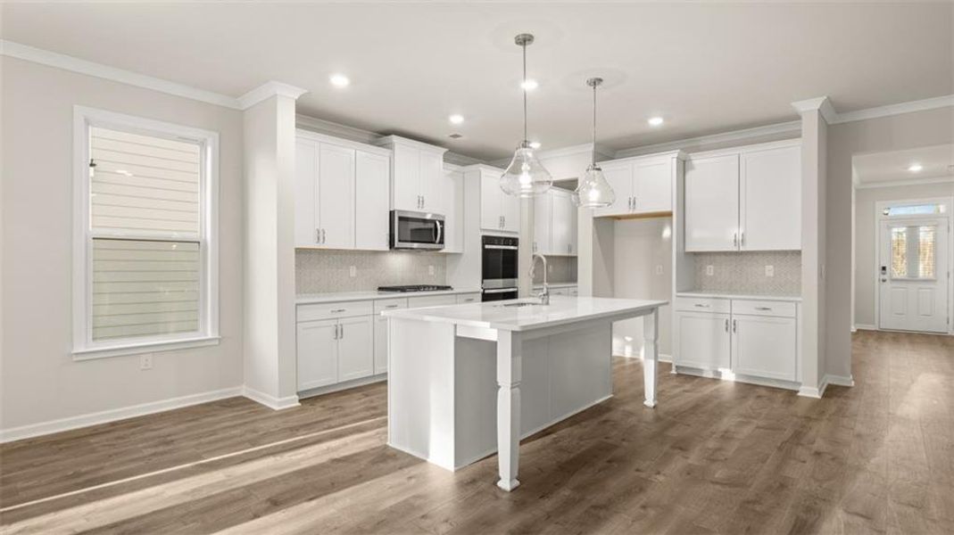 Furnished interior view inside a new home in Water Oak Estates, Lawrenceville (Image 5).