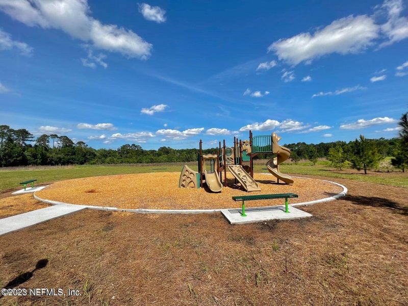 Community amenities in Summerglen, Jacksonville (Image 29).