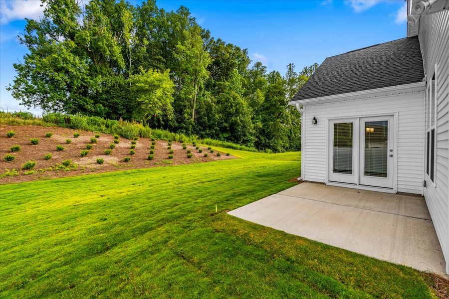 Exterior details and patio area of a home in Fieldstone, Lexington (Image 3).