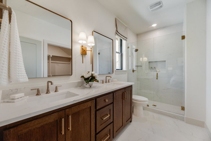 Representative furnished interior of a home built from the Lakeside - SH 5434 by Shaddock Homes in Furst Ranch, Argyle (Image 42).