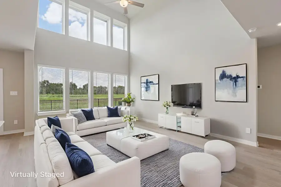 Furnished interior view inside a new home in Stewart's Ranch, Conroe (Image 8).