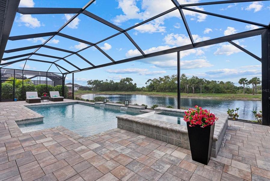 Exterior details and patio area of a home in Gran Place, Venice (Image 3).