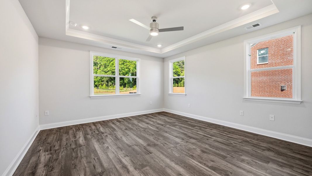 Spacious, unfurnished interior of a new home in Heritage Pointe, Senoia (Image 18).