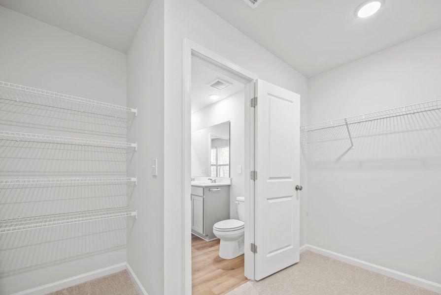 Image 36 of a home in Grand Arbor.